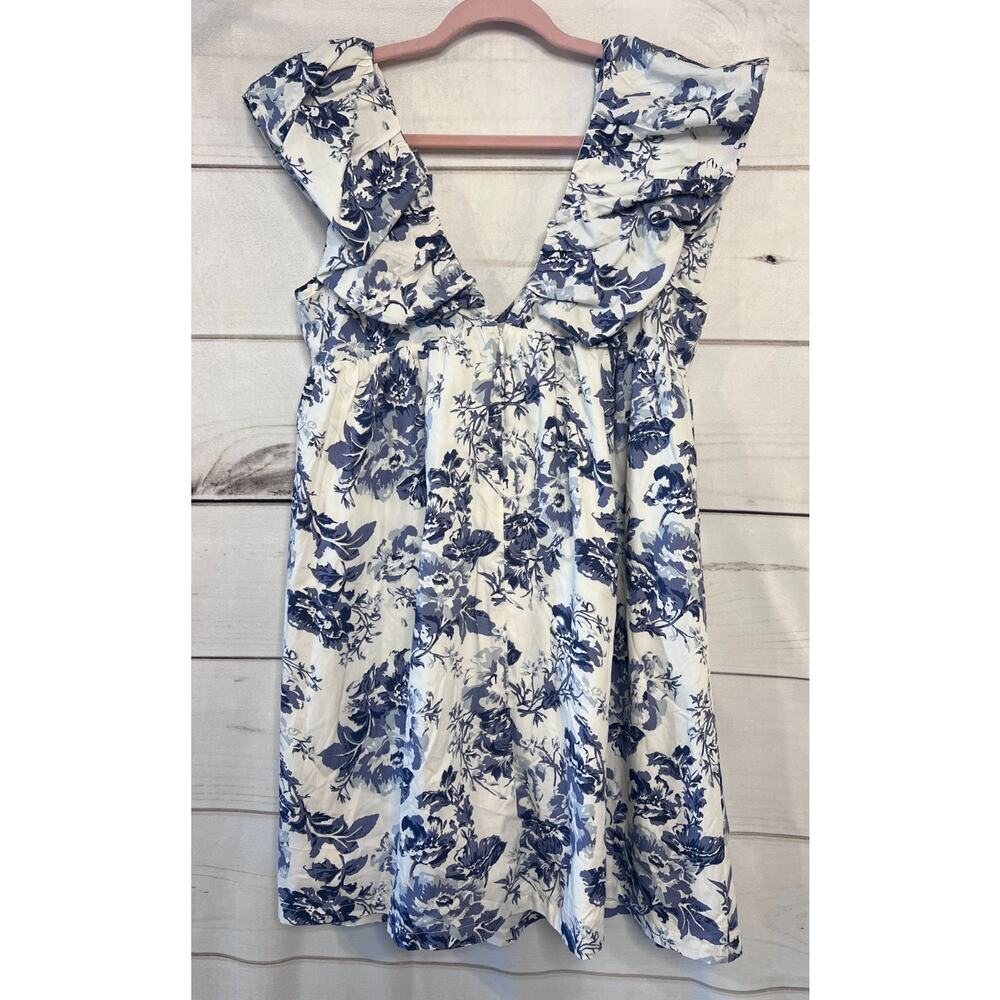 OPT One Pretty Thing Dress Size MED NWT White Blue Floral Print Ruffles Preppy - Picture 2 of 6